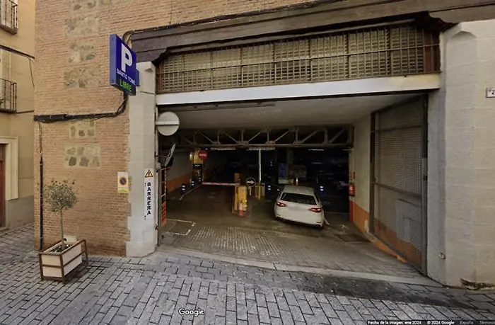 Апартаменты Ilarcuris Con Patio Privado *